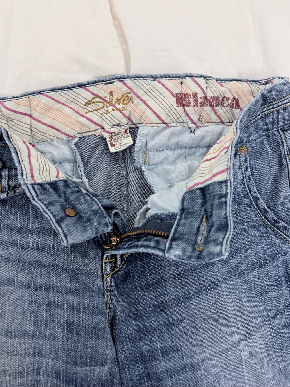 Silver Jeans Blanca Y2K Jeans - Picture 7 of 13